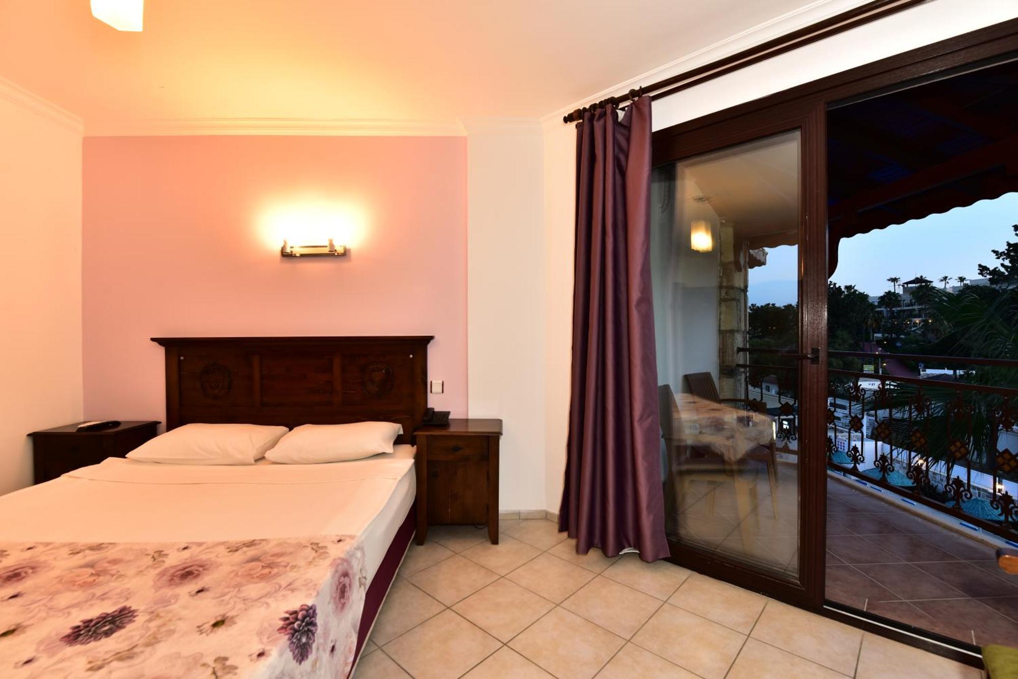 בודרום Ayaz Aqua Beach Hotel מראה חיצוני תמונה